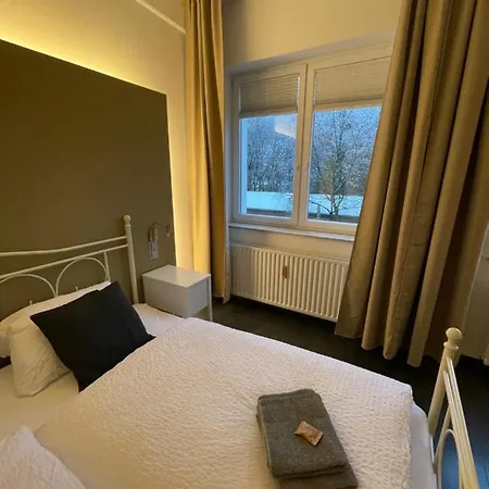 Ferienwohnung Truretreats Design Loft Fuer 8 Personen I Riesige Kueche I Echarger I 65Z Smarttv I 150Qm Hamburg Exterior foto