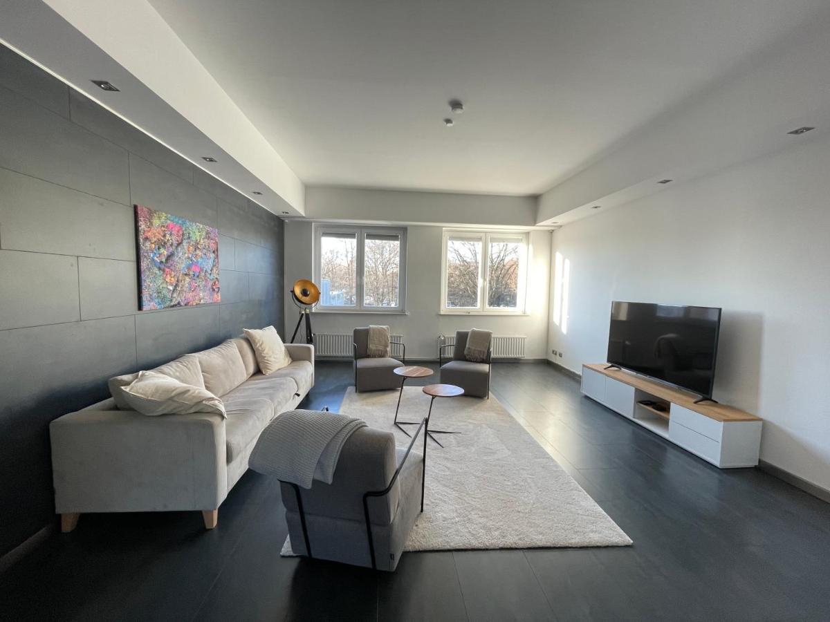 Truretreats Design Loft Fuer 8 Personen I Riesige Kueche I Echarger I 65z Smarttv I 150qm Lejlighed