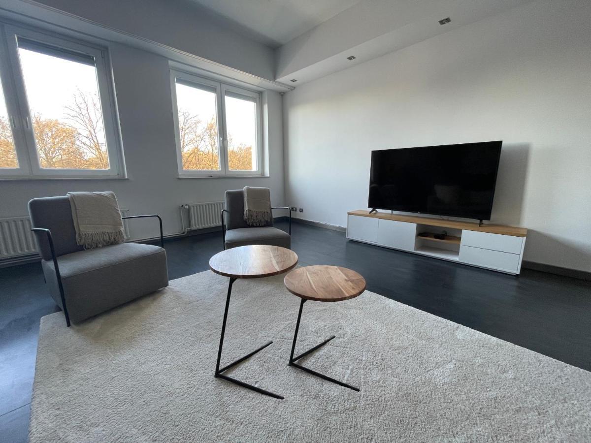 Truretreats Design Loft Fuer 8 Personen I Riesige Kueche I Echarger I 65z Smarttv I 150qm Hamburgo